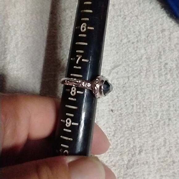 Silvertone decorative ring bluish green stone or glass size 7 3/4. - Picture 3 of 5